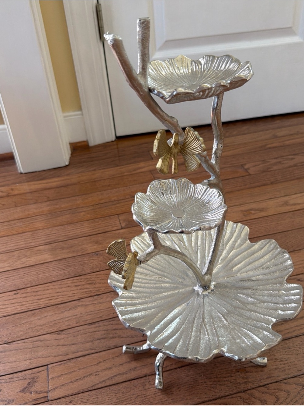 Three-Gingko leaf 3 Tier Silver and Gold Leaf Display Stand